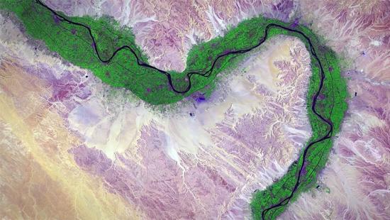 Topographical map of a river and surrounding land