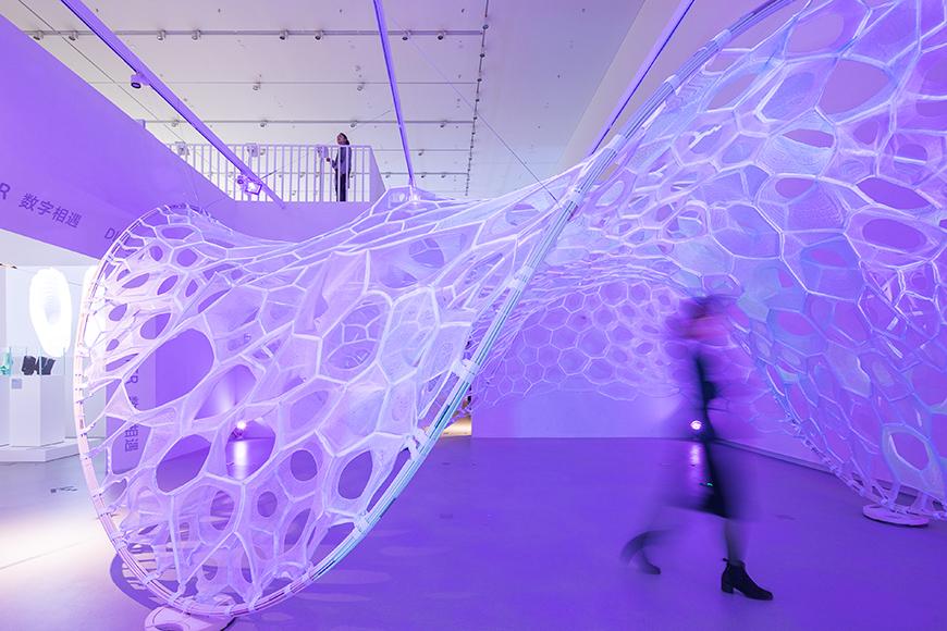 a large mesh sculptural installation