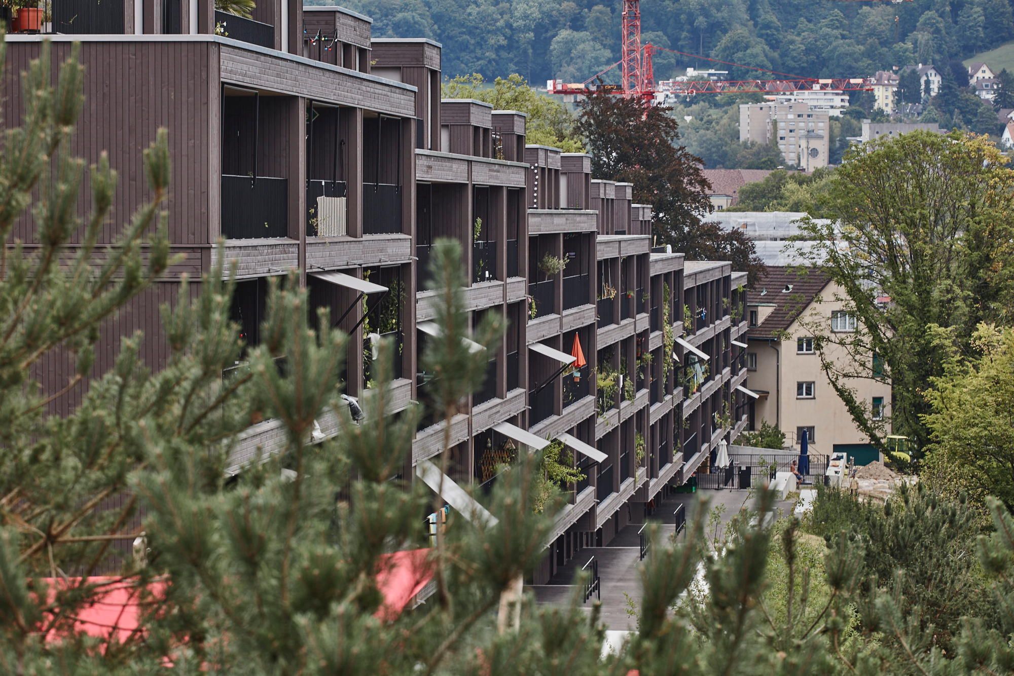 exterior view of apartment complex