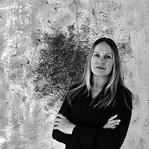 A woman with long blonde hair