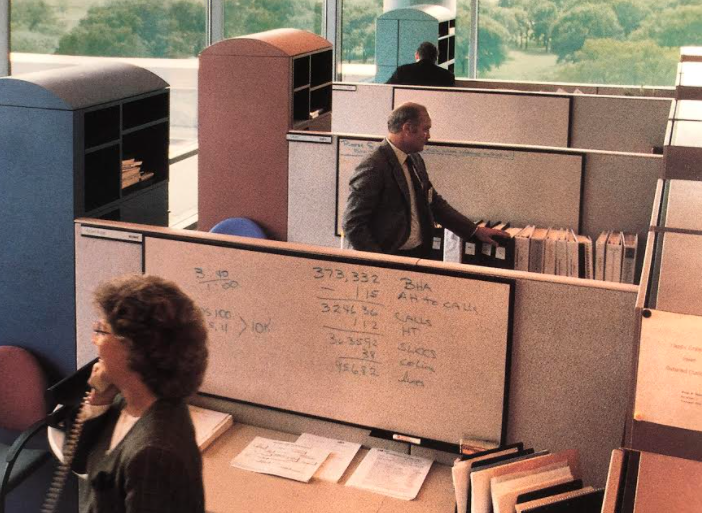 Chauncey Jones (project manager for GTE), HKS (core and shell architect), Staffelbach (interior architect), GTE Telephone Operations Consolidated Headquarters initial construction, interior view of cubicles (1993), 1,100,000-square-foot building, Hidden Ridge, Irving, Texas.