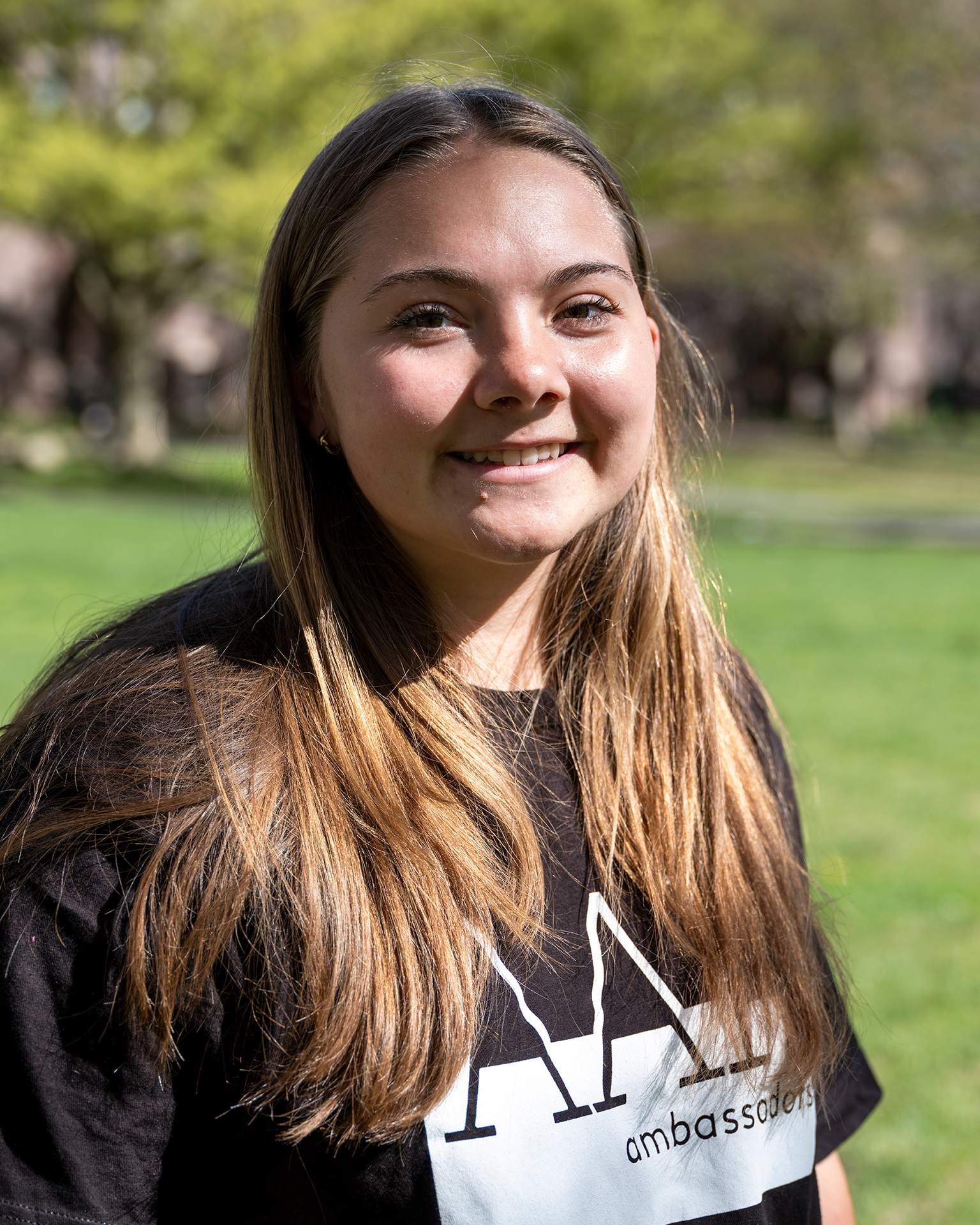 Headshot of Cecily Lowther