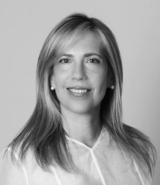 Headshot of Dalia Stiller