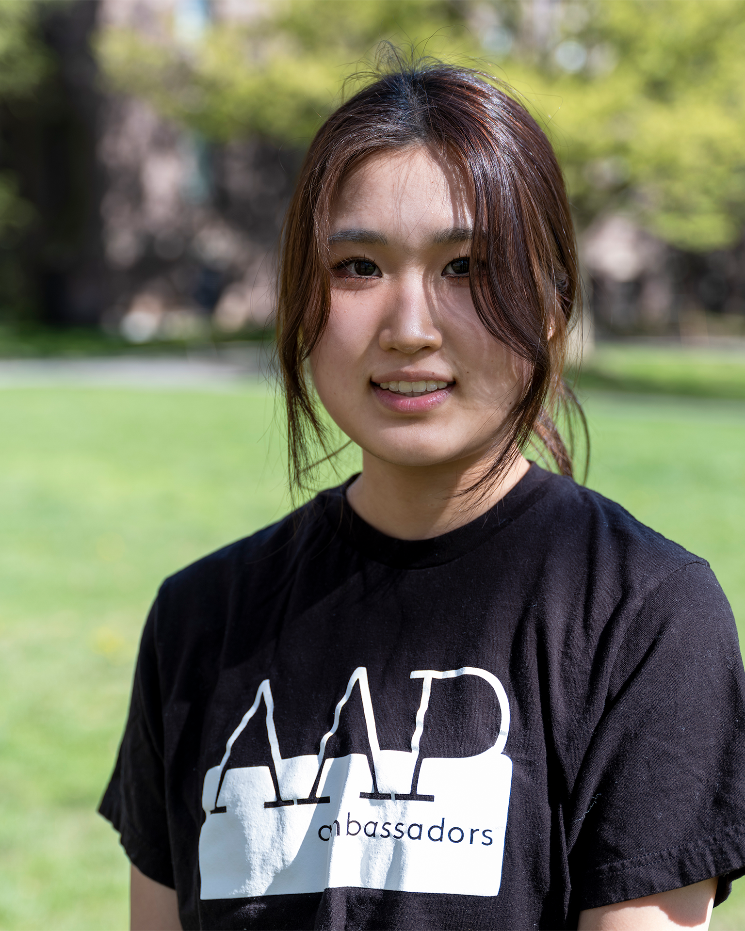 Headshot of Jennica Yoo