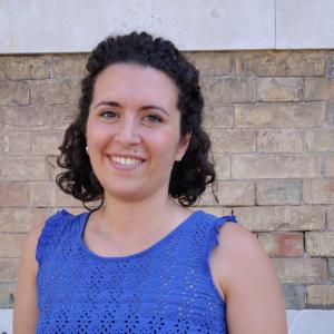 Headshot of Viviana Andriola