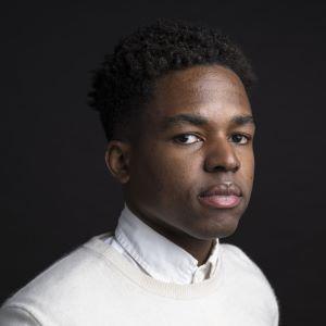 Chaz R. Deans headshot