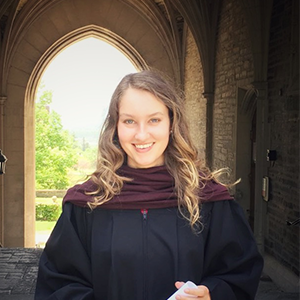 Hailey Morey headshot.