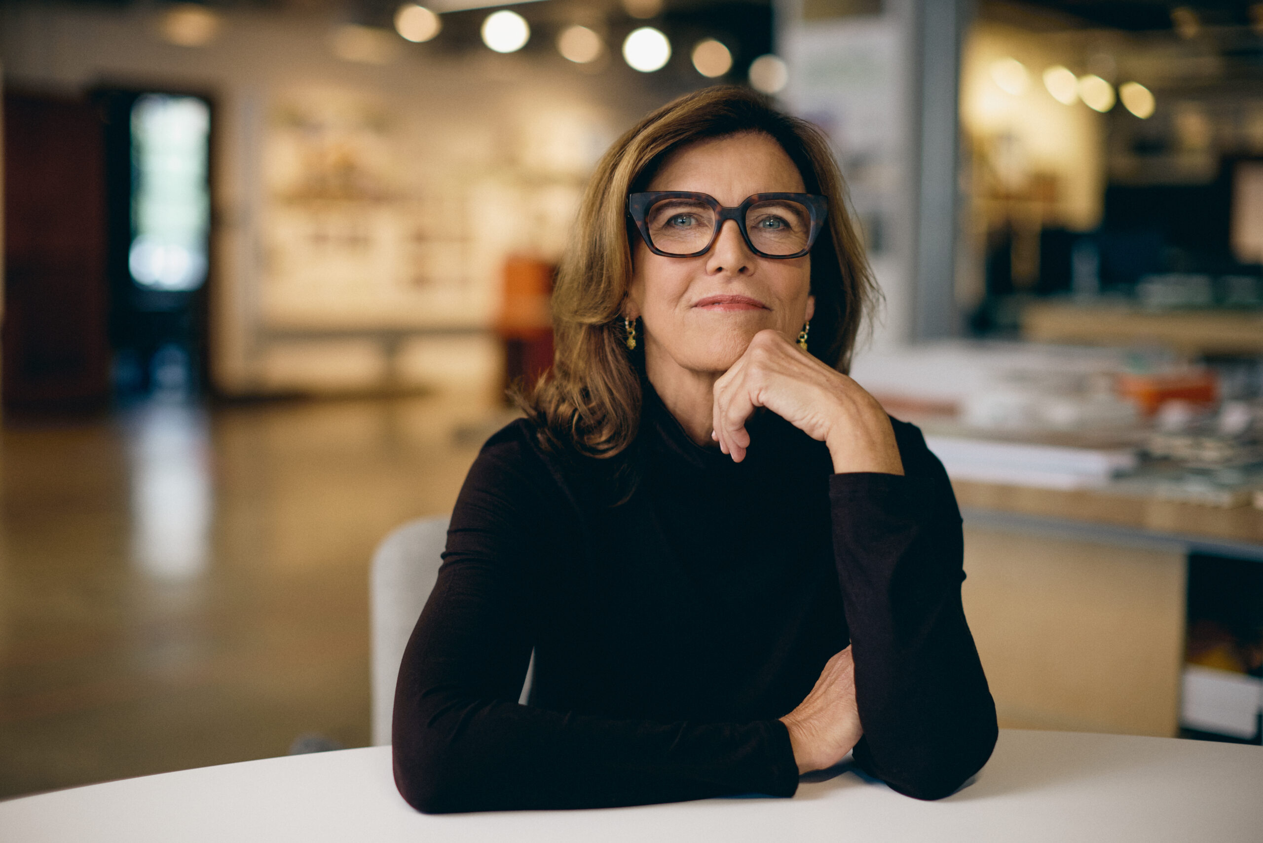Headshot of Jeanne Gang.